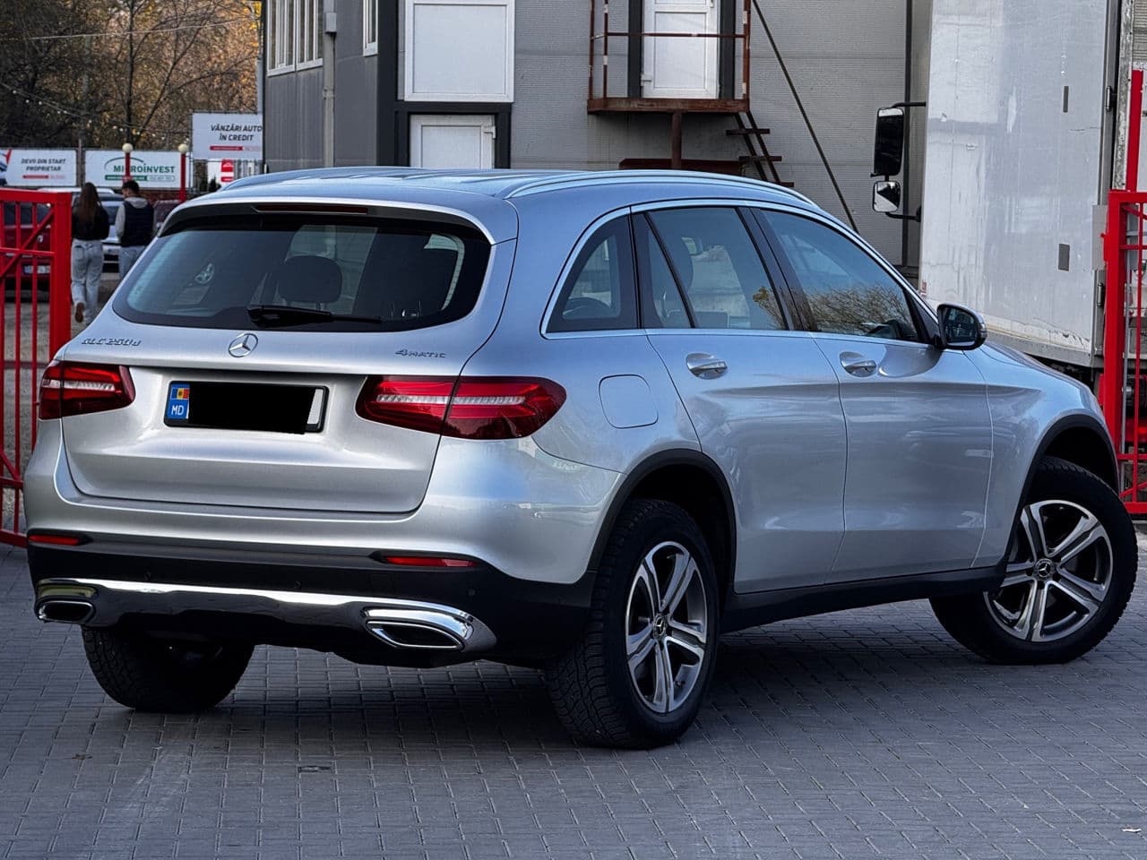 2018 Mercedes GLC 250d — Miniatură 2