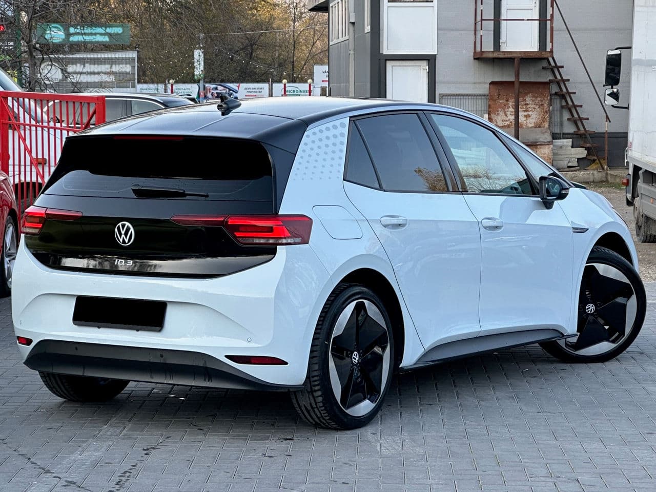2023 Volkswagen ID.3 Pro — Miniatură 3