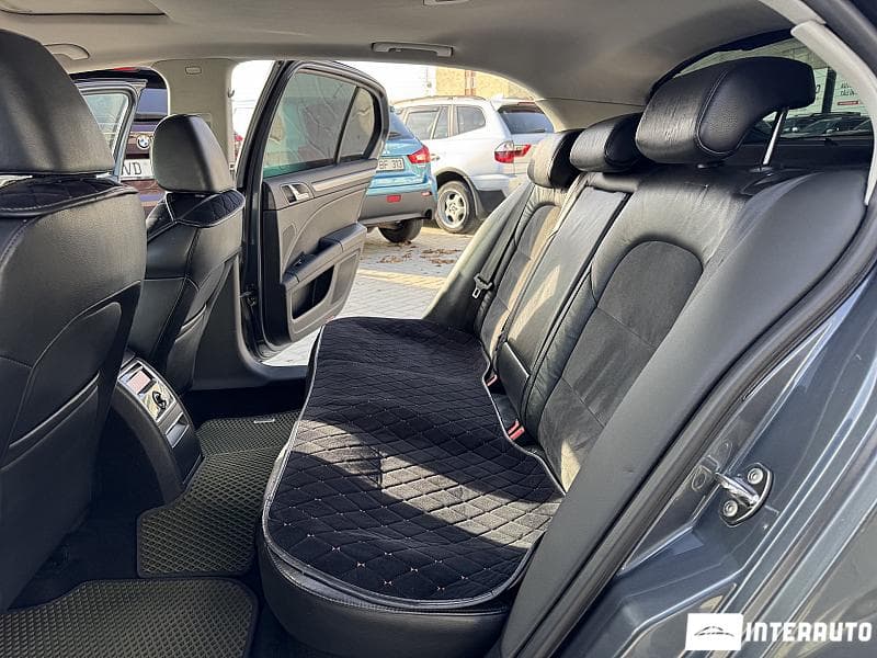 2009 Skoda Superb — Miniatură 18