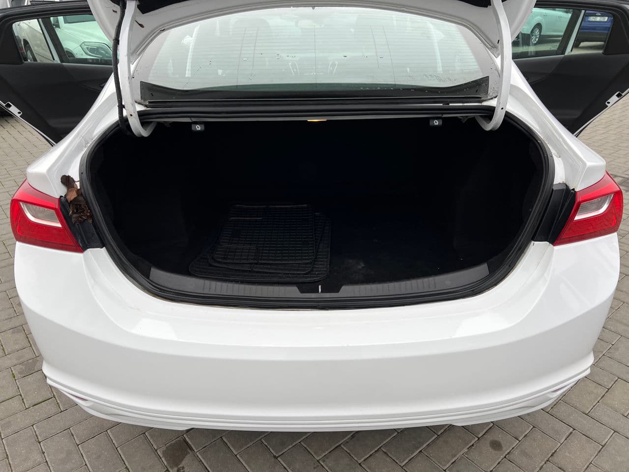 2016 Chevrolet Malibu — Miniatură 19
