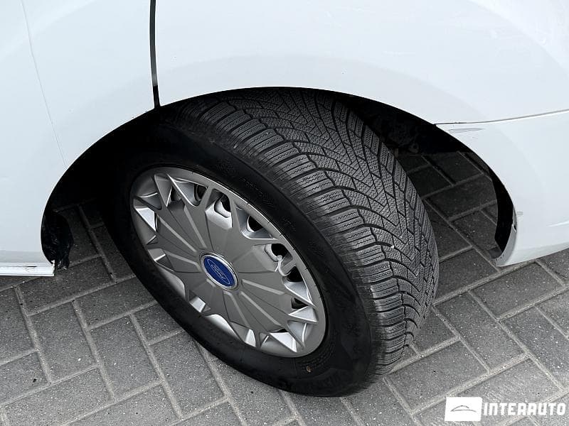 2017 Ford Transit — Miniatură 16