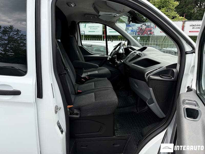 2017 Ford Transit — Miniatură 13