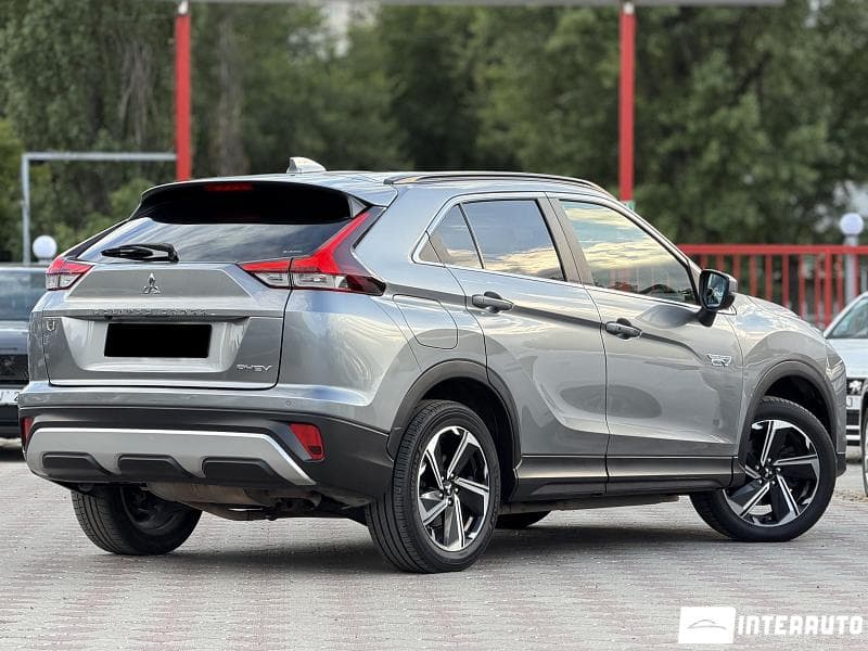 2022 Mitsubishi Eclipse Cross — Miniatură 2