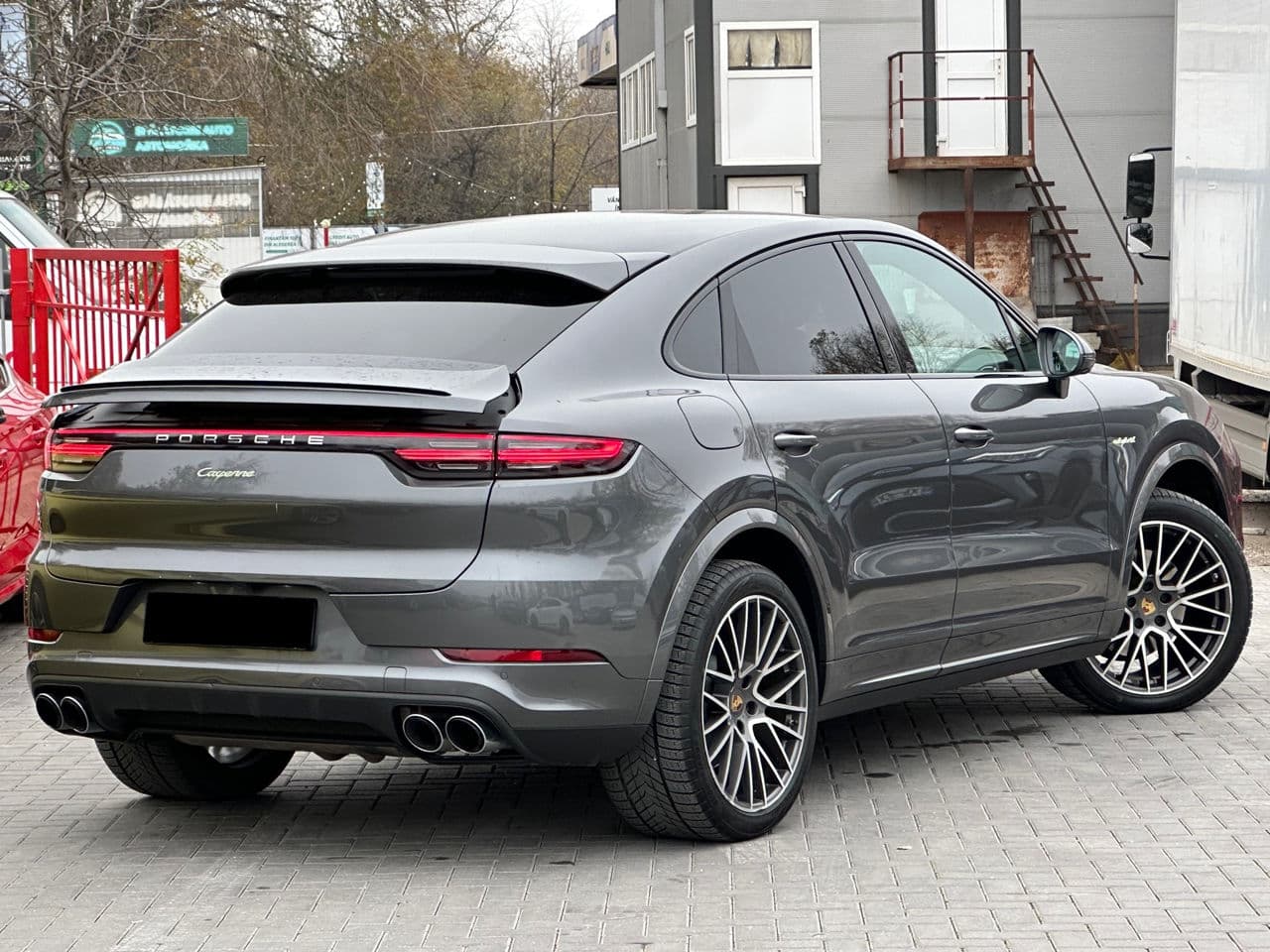 2021 Porsche Cayenne E-Hybrid Coupe — Miniatură 3