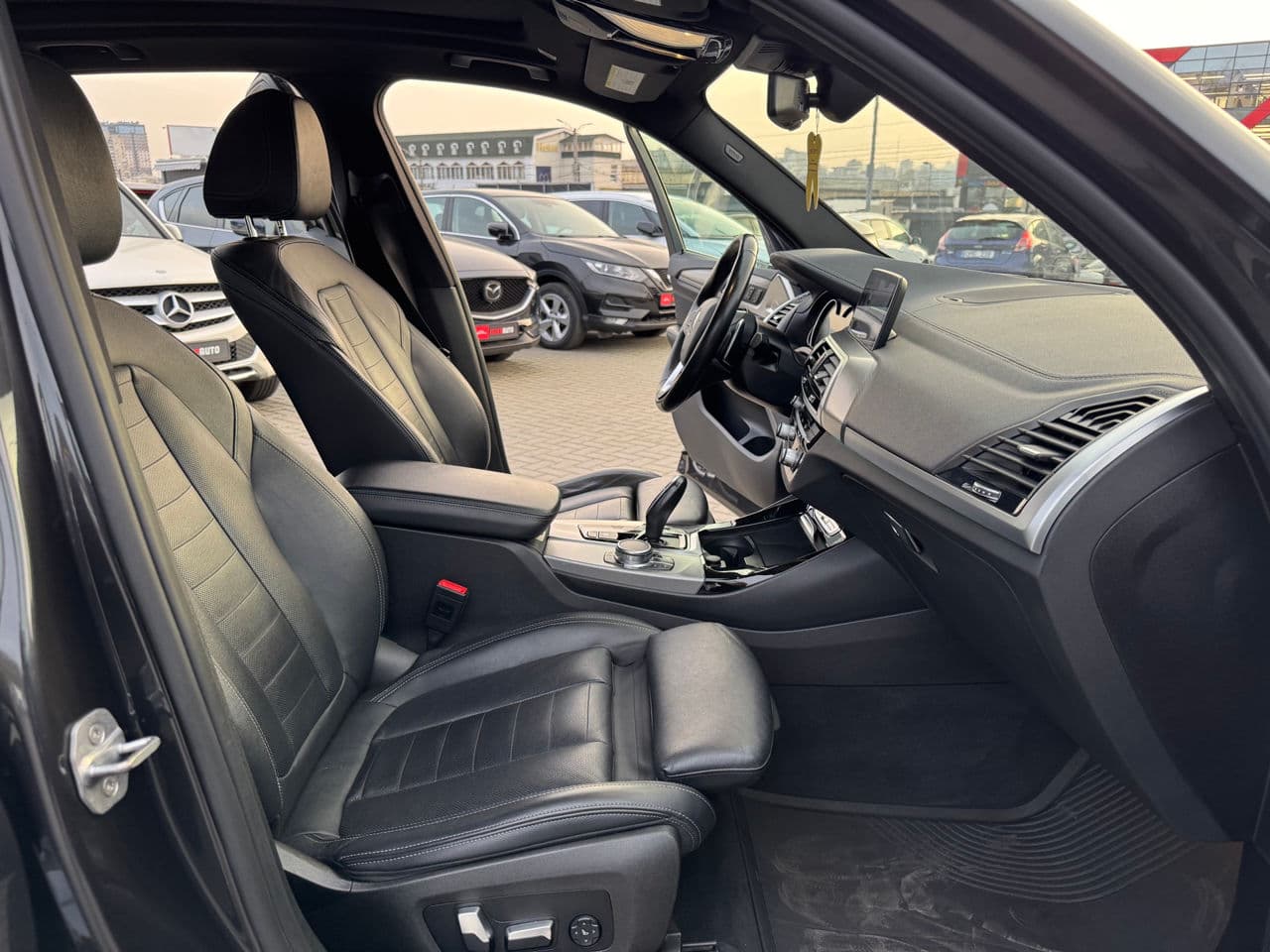 BMW X3 M4.0i 2018 — Миниатюра 17