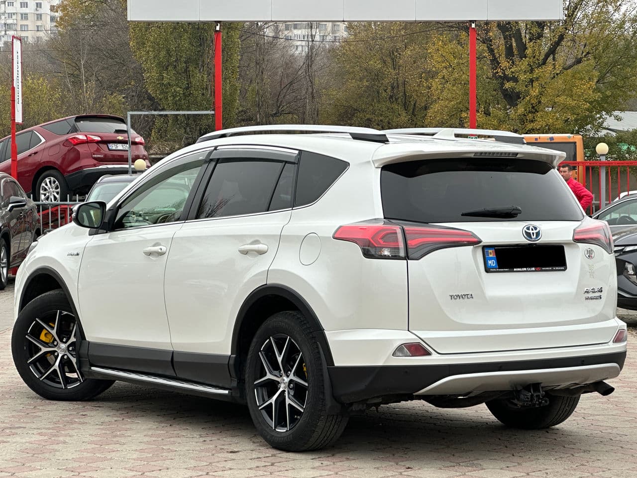 2016 Toyota Rav-4 — Miniatură 2
