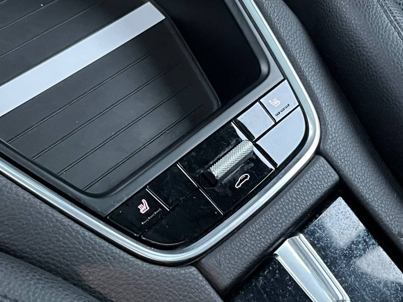 2017 Porsche Panamera 4 — Miniatură 18