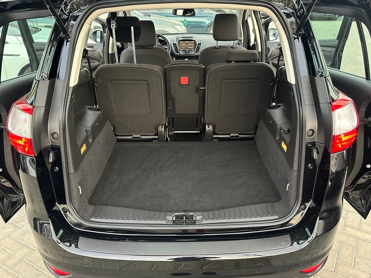 Ford Grand C-MAX 2015 — Миниатюра 19
