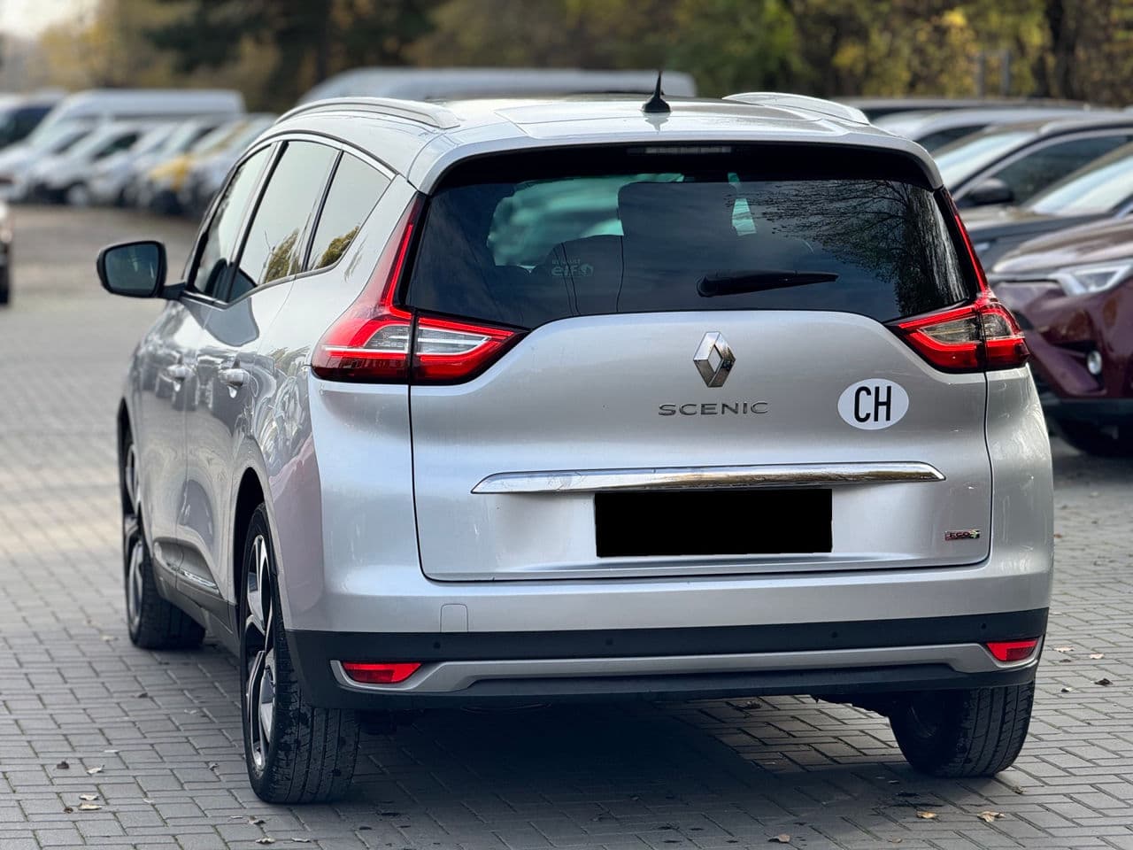 2017 Renault Grand Scenic — Miniatură 4