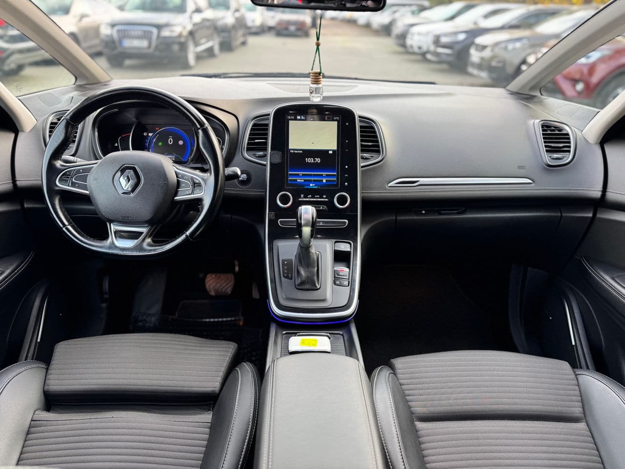2017 Renault Grand Scenic — Miniatură 16