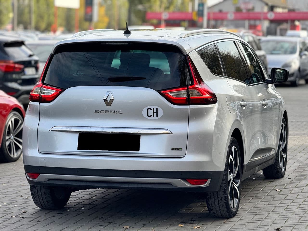 2017 Renault Grand Scenic — Miniatură 2