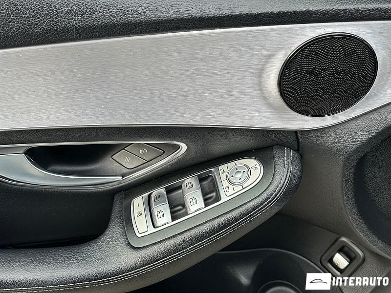 2017 Mercedes C 220 — Miniatură 15