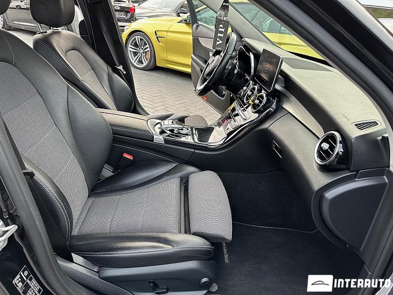 2017 Mercedes C 220 — Miniatură 5
