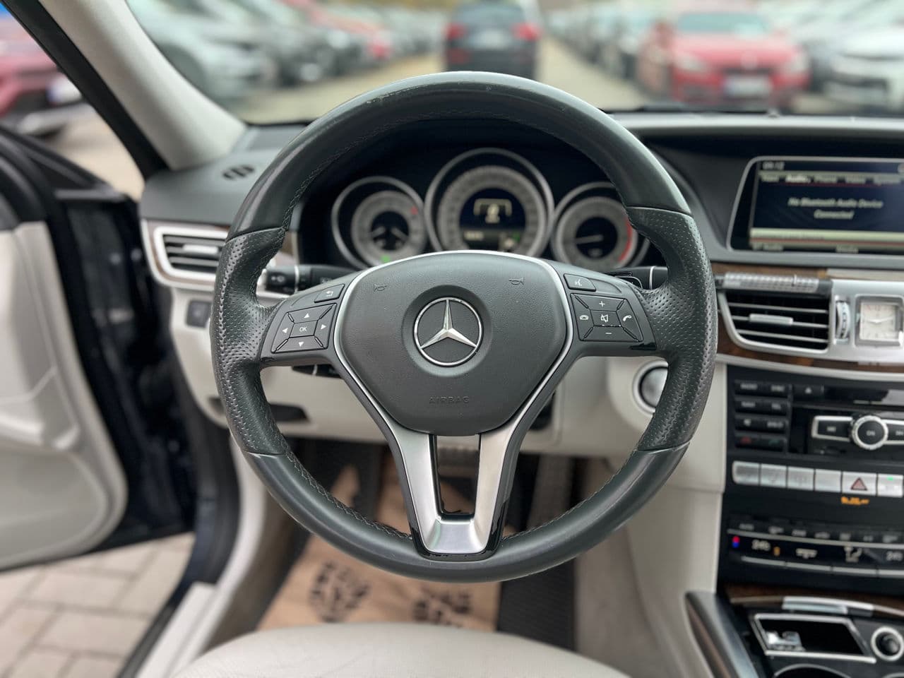 2015 Mercedes E 250 — Miniatură 12