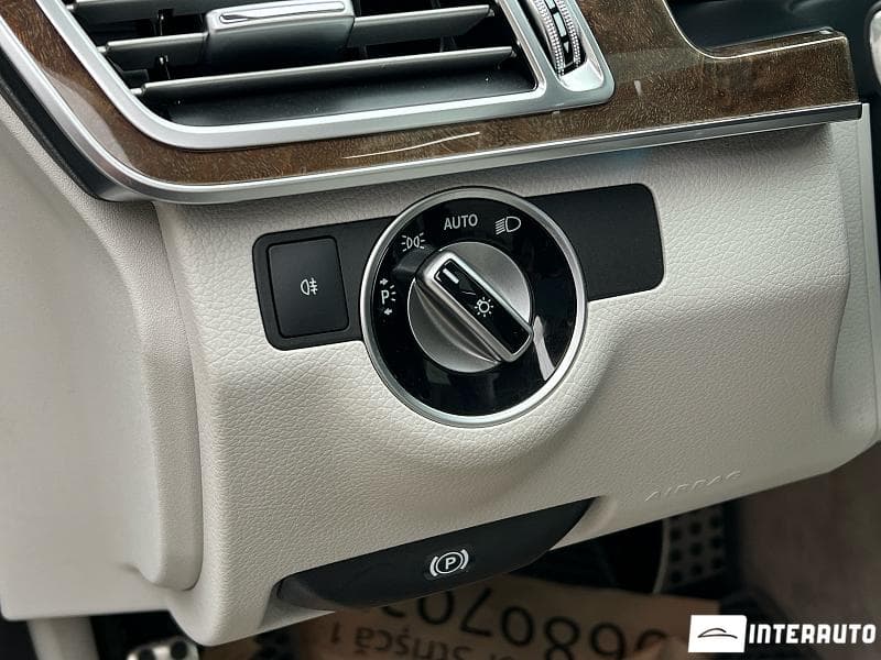2015 Mercedes E 250 — Miniatură 9