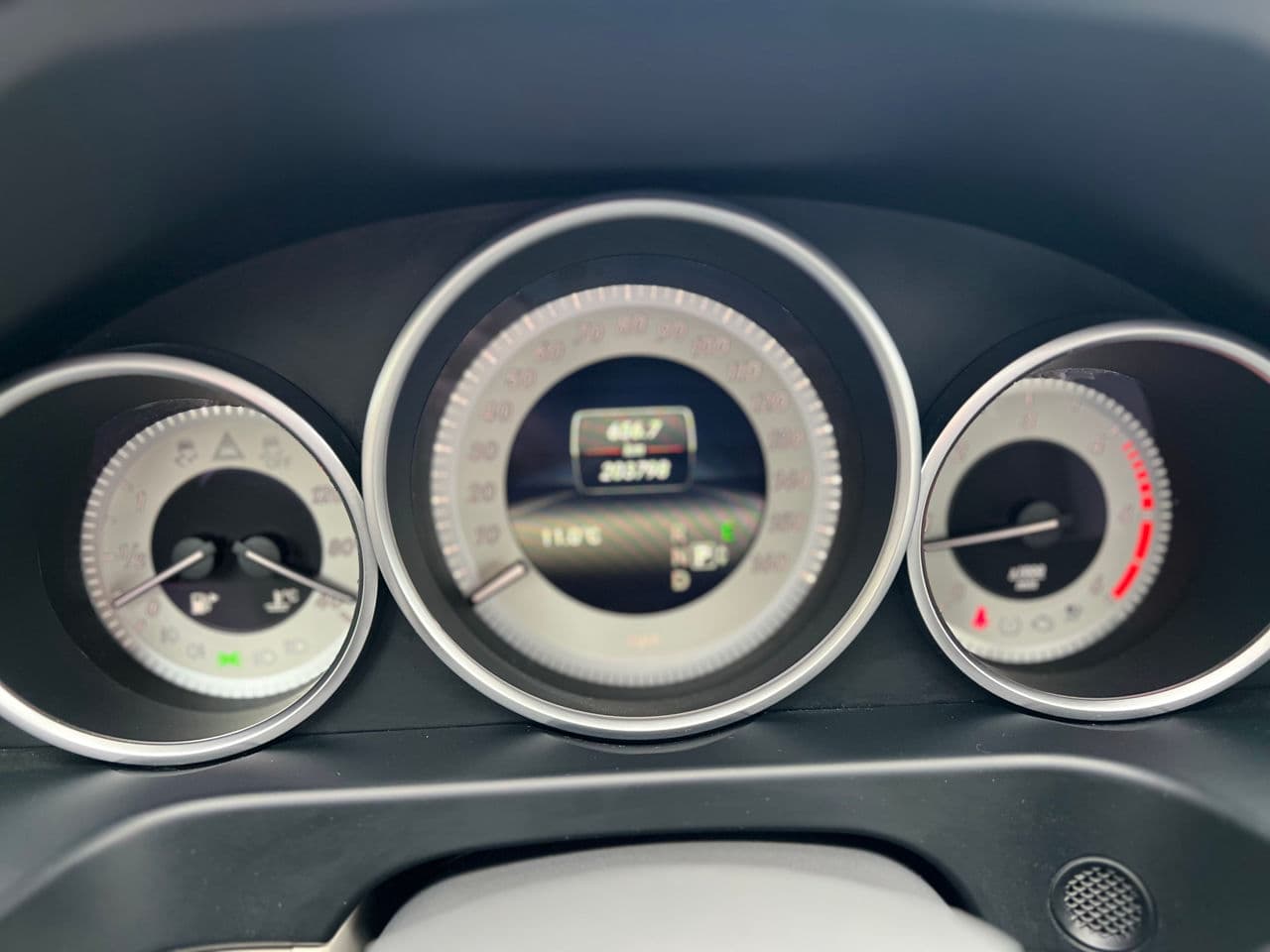 2015 Mercedes E 250 — Miniatură 15