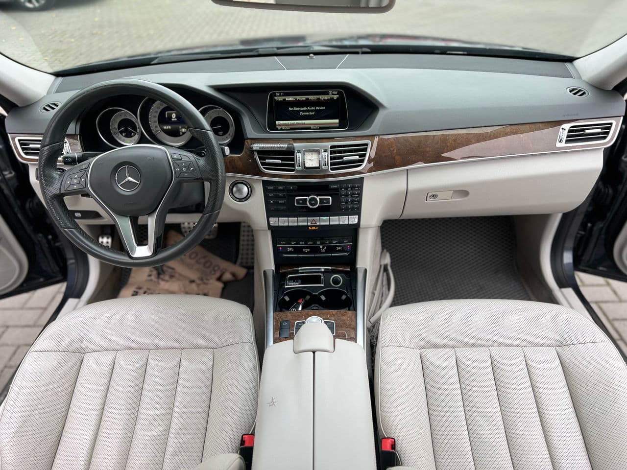 2015 Mercedes E 250 — Miniatură 11