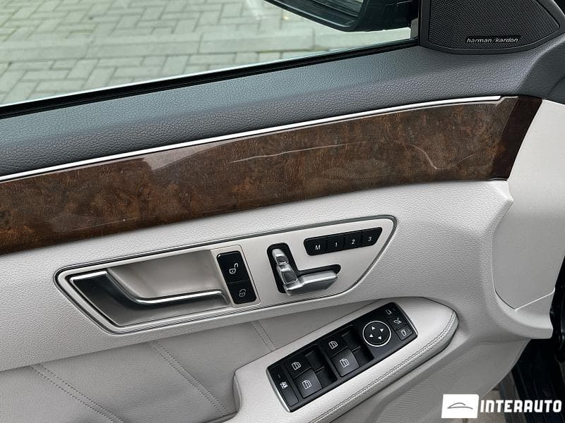 2015 Mercedes E 250 — Miniatură 8