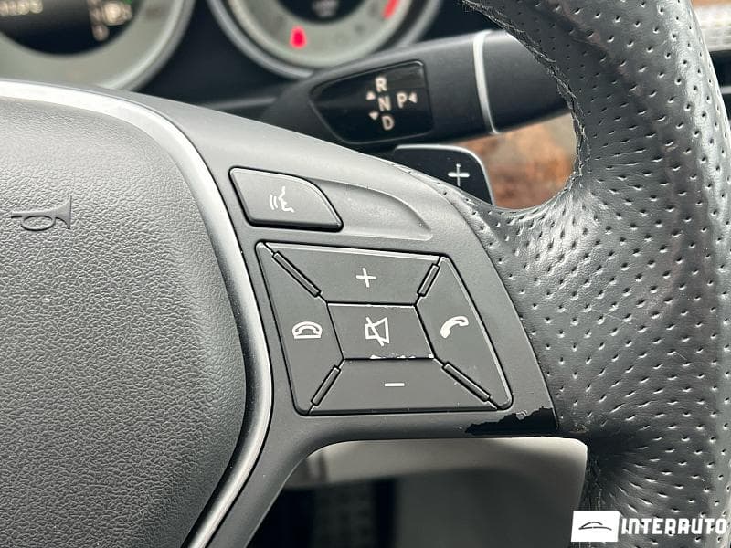 2015 Mercedes E 250 — Miniatură 14