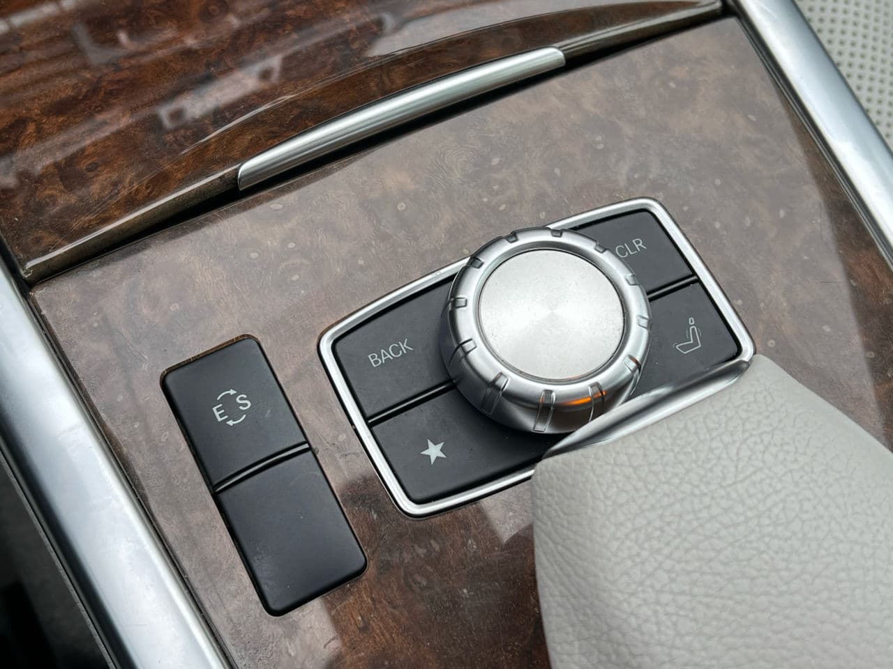 2015 Mercedes E 250 — Miniatură 20