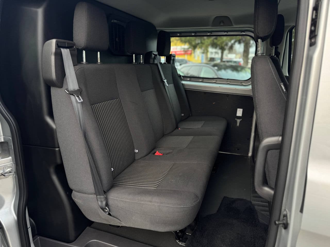 2015 Ford Transit — Miniatură 13