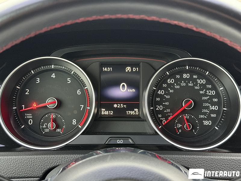 2020 Volkswagen Golf GTI — Miniatură 11