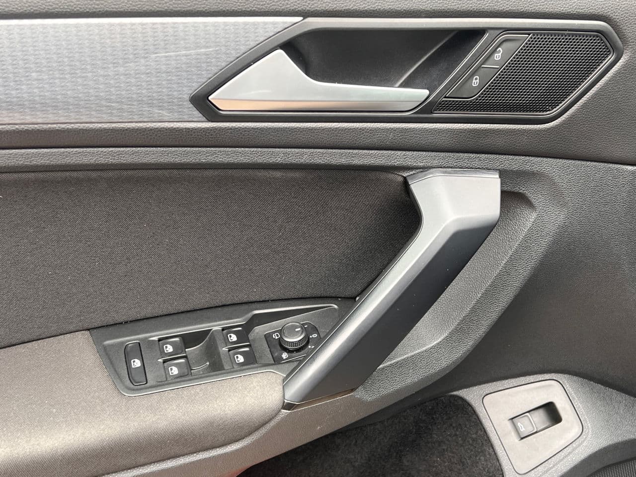 2022 Volkswagen Tiguan — Miniatură 7