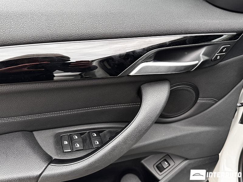 BMW X1 1.8D 2019 — Миниатюра 13