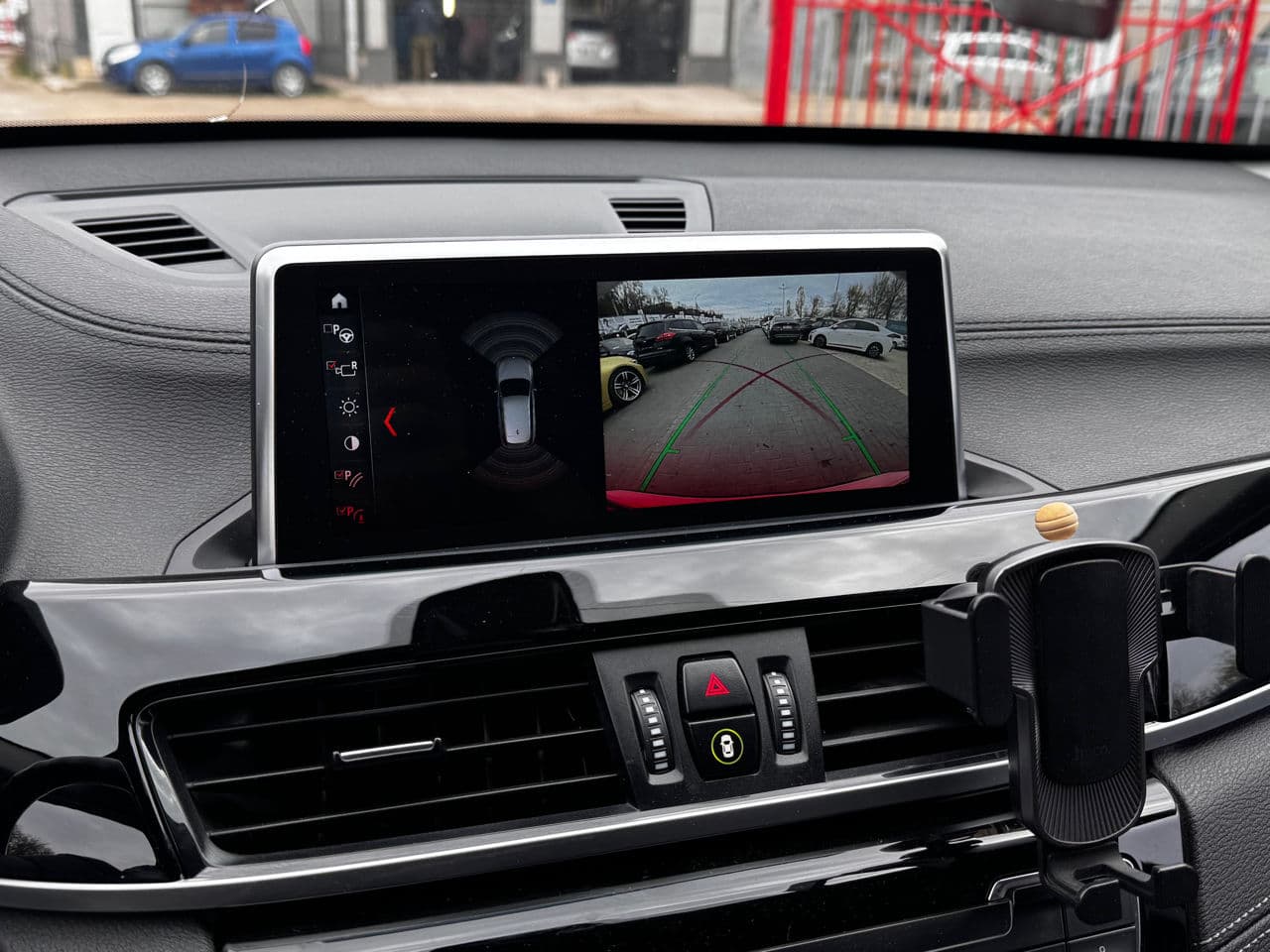 BMW X1 1.8D 2019 — Миниатюра 9