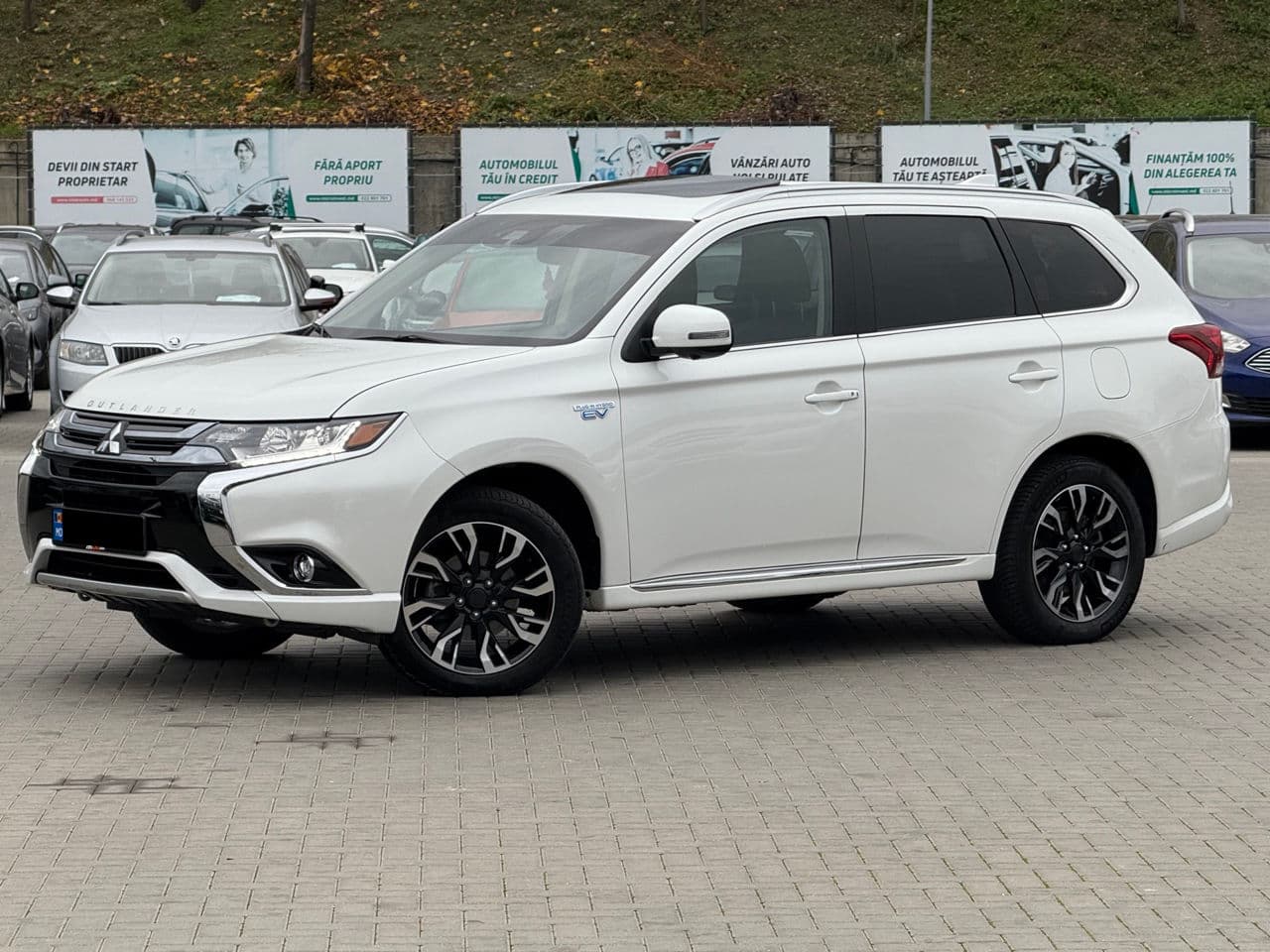 Mitsubishi Outlander 2018 — Миниатюра 2