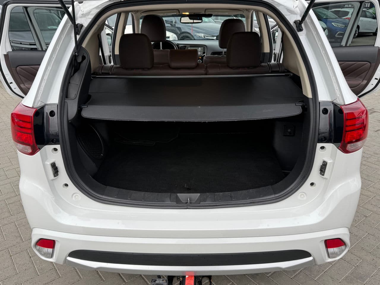 Mitsubishi Outlander 2018 — Миниатюра 25
