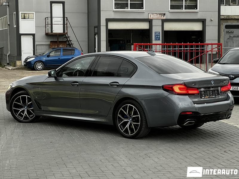 BMW 530e 2022 — Миниатюра 2