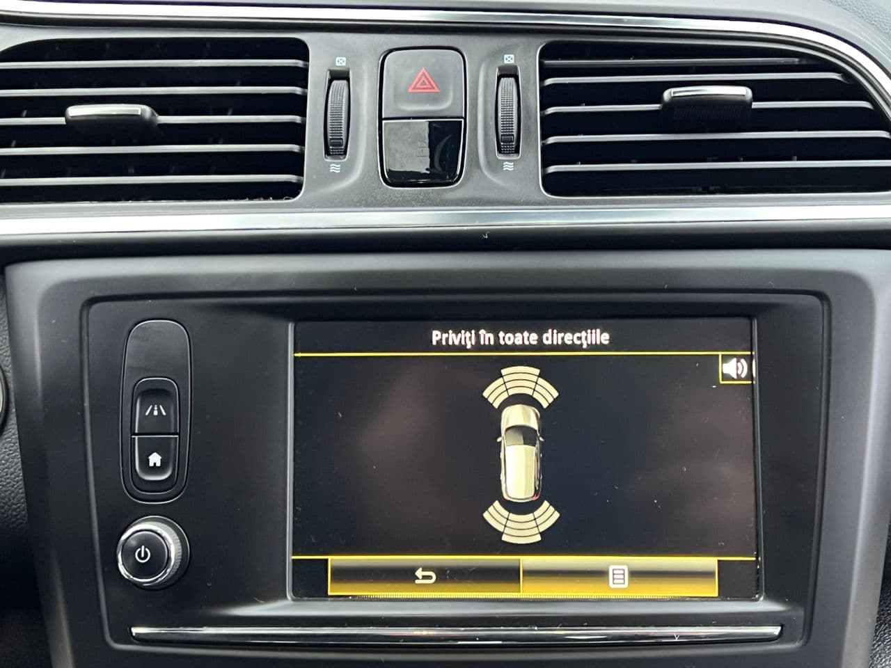 2017 Renault Kadjar — Miniatură 9