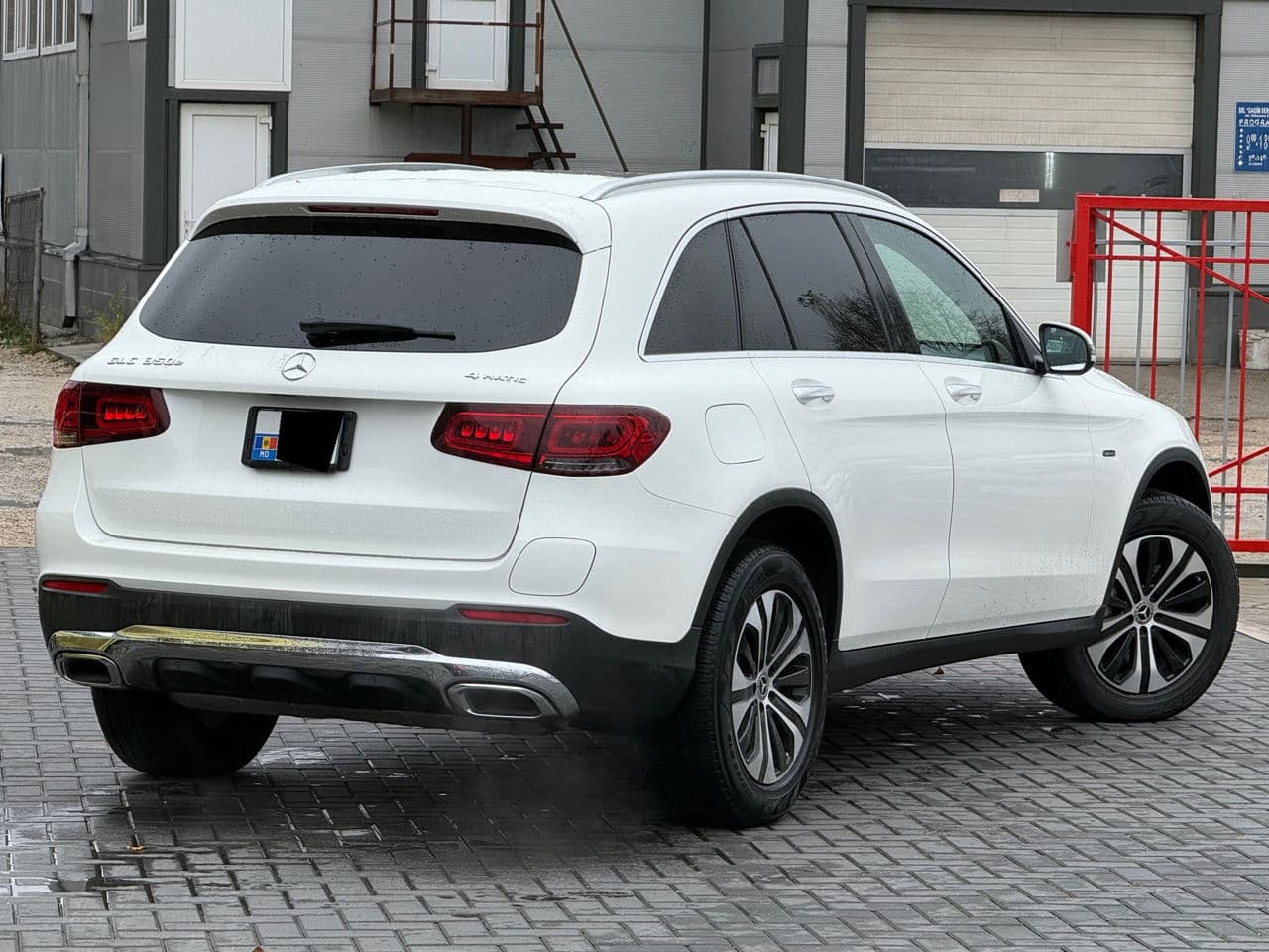 2019 Mercedes GLC 350e — Miniatură 3