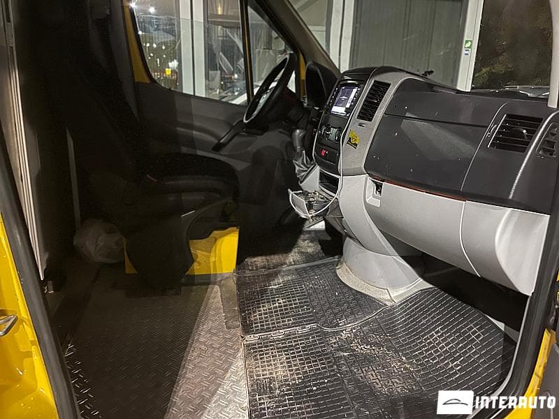 2011 Mercedes Sprinter — Miniatură 6