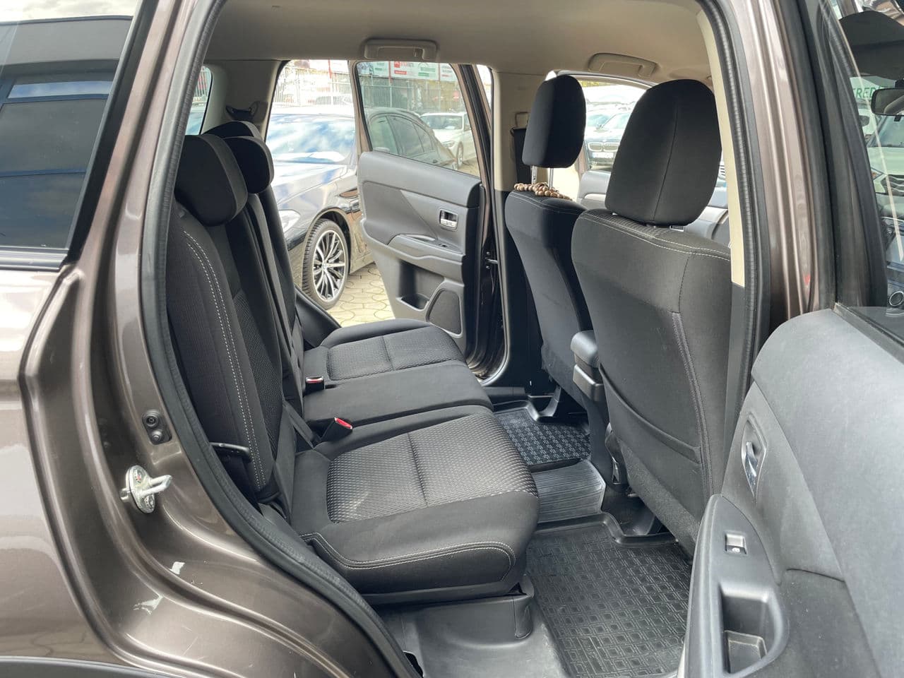 2017 Mitsubishi Outlander — Miniatură 18