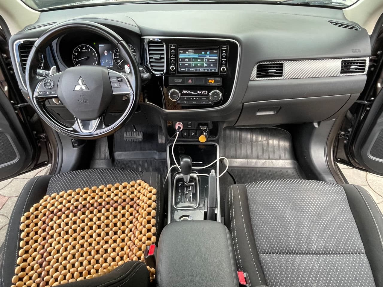 2017 Mitsubishi Outlander — Miniatură 8