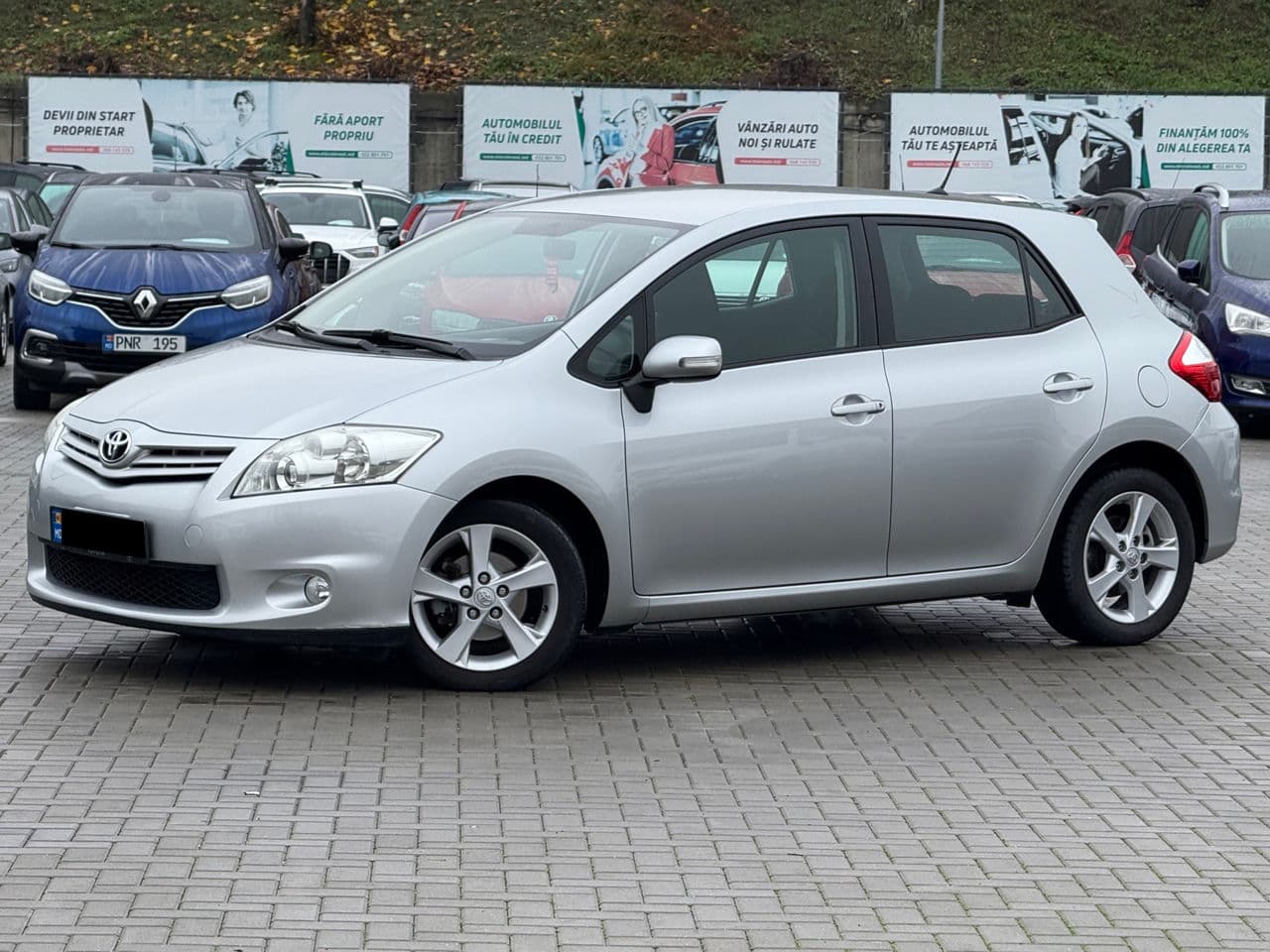 Toyota Auris 2012 — Миниатюра 2