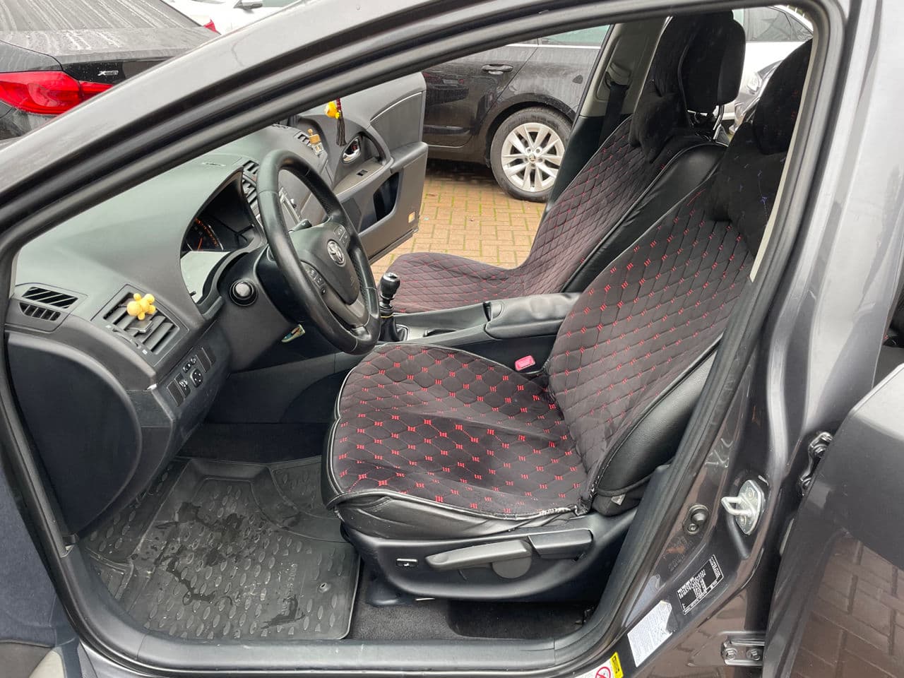 2009 Toyota Avensis — Miniatură 6