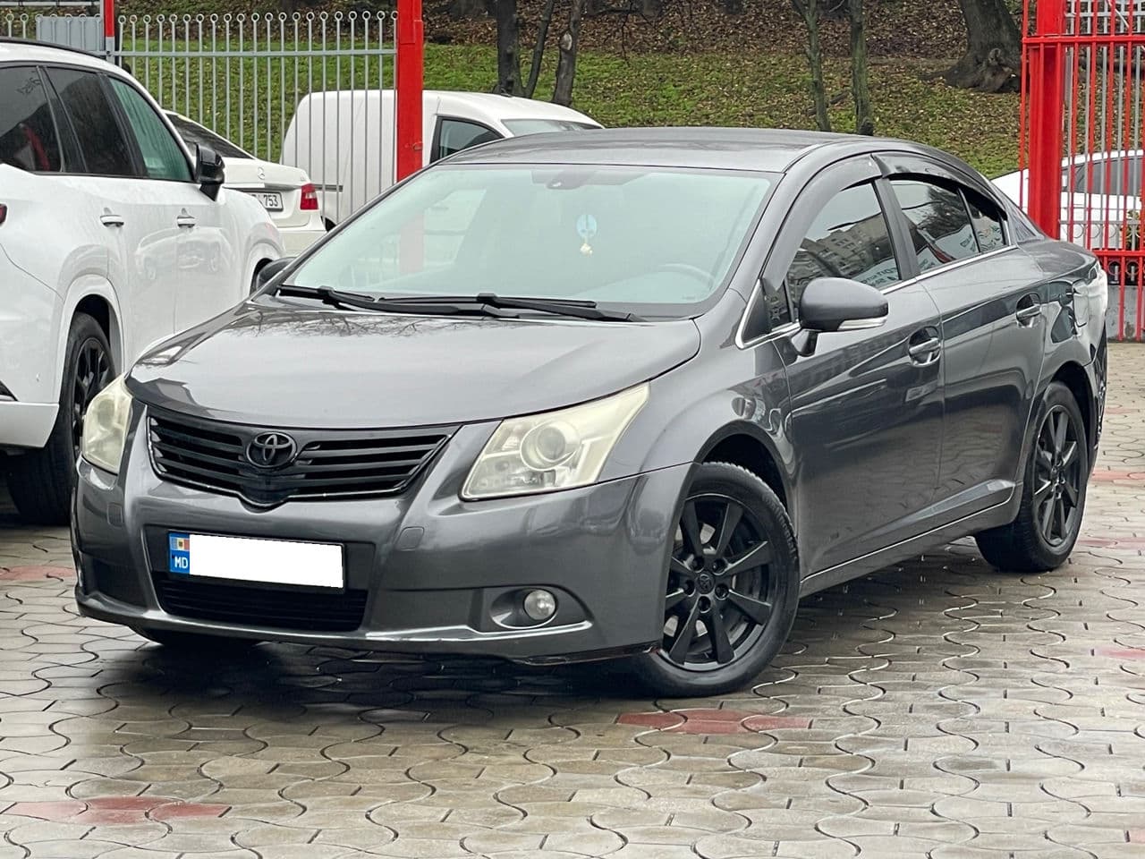 2009 Toyota Avensis — Miniatură 2