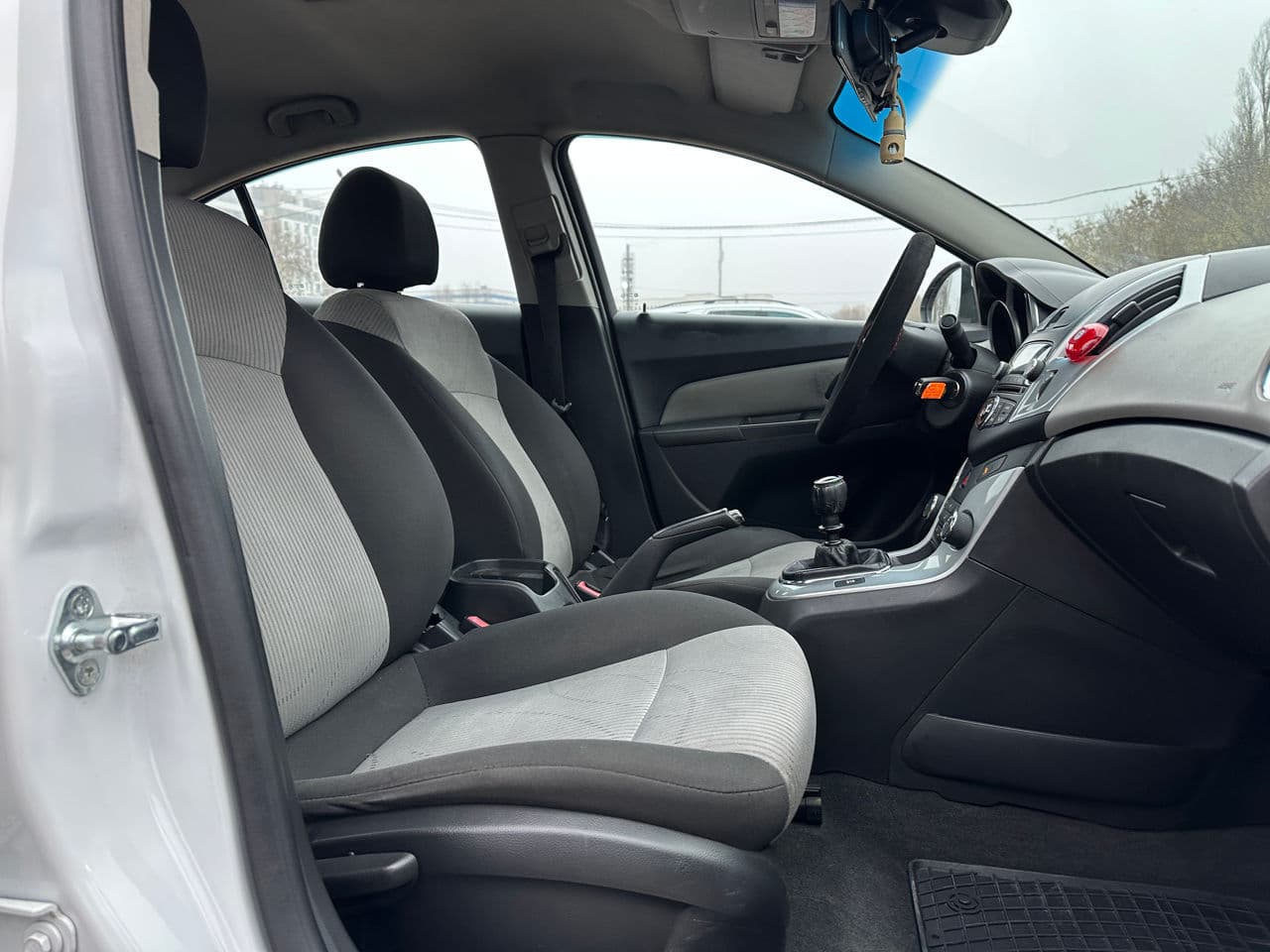 2014 Chevrolet Cruze — Miniatură 12