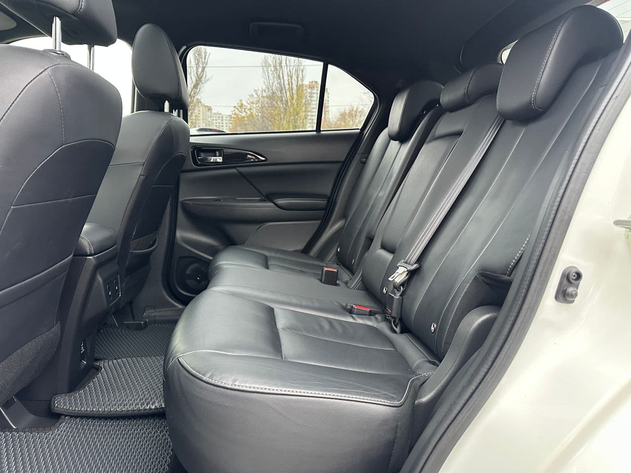 2022 Mitsubishi Eclipse Cross — Miniatură 19