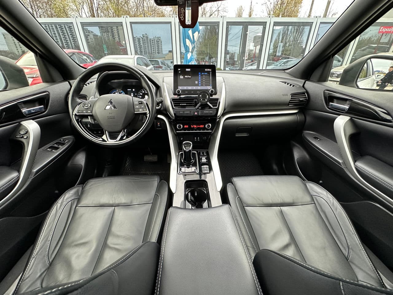 2022 Mitsubishi Eclipse Cross — Miniatură 8