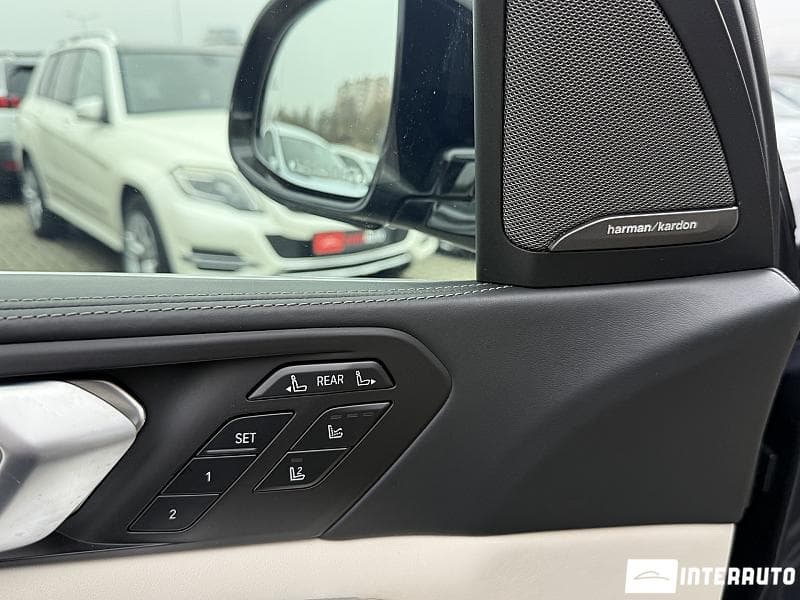 BMW X7 3.0d 2019 — Миниатюра 30