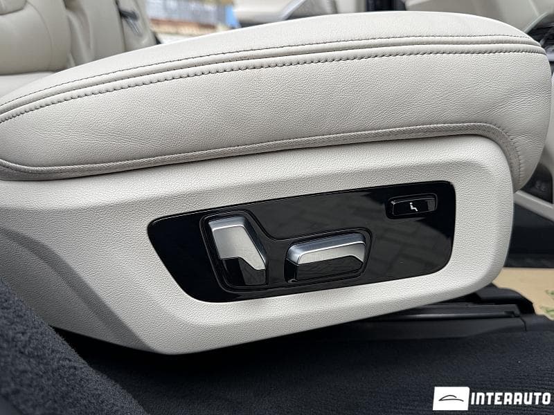BMW X7 3.0d 2019 — Миниатюра 32