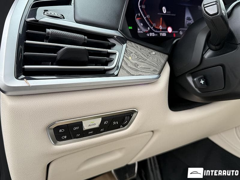 BMW X7 3.0d 2019 — Миниатюра 31