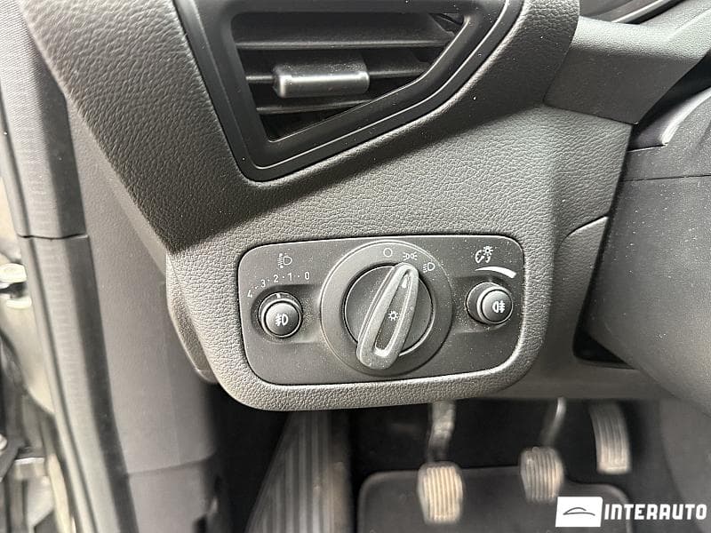 Ford Grand C-MAX 2015 — Миниатюра 11
