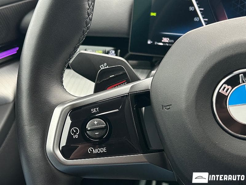 2023 BMW 520 — Miniatură 10