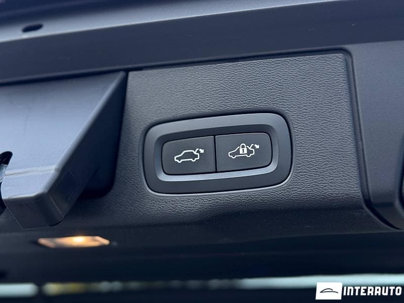 Volvo XC 60 2020 — Миниатюра 19