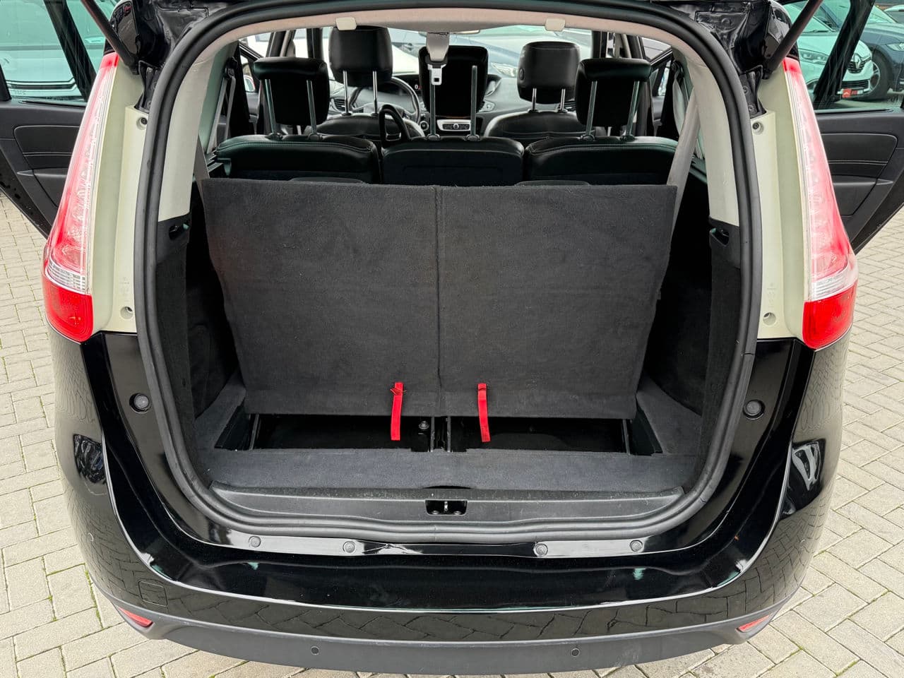 2015 Renault Grand Scenic — Miniatură 21
